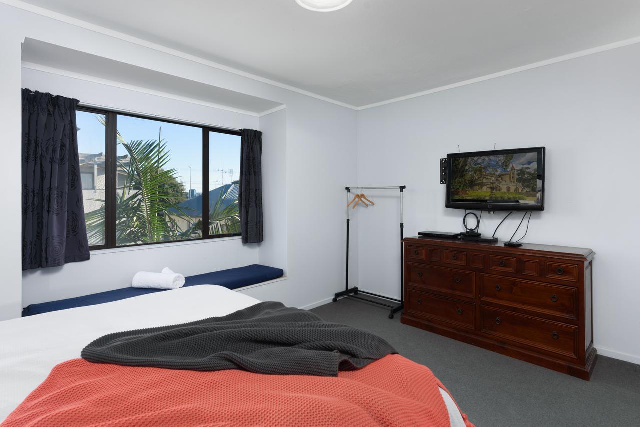 ماوْنت مونغانيو Convenient Family Bach With Easy Access To Blake Park The Beach And Downtown المظهر الخارجي الصورة